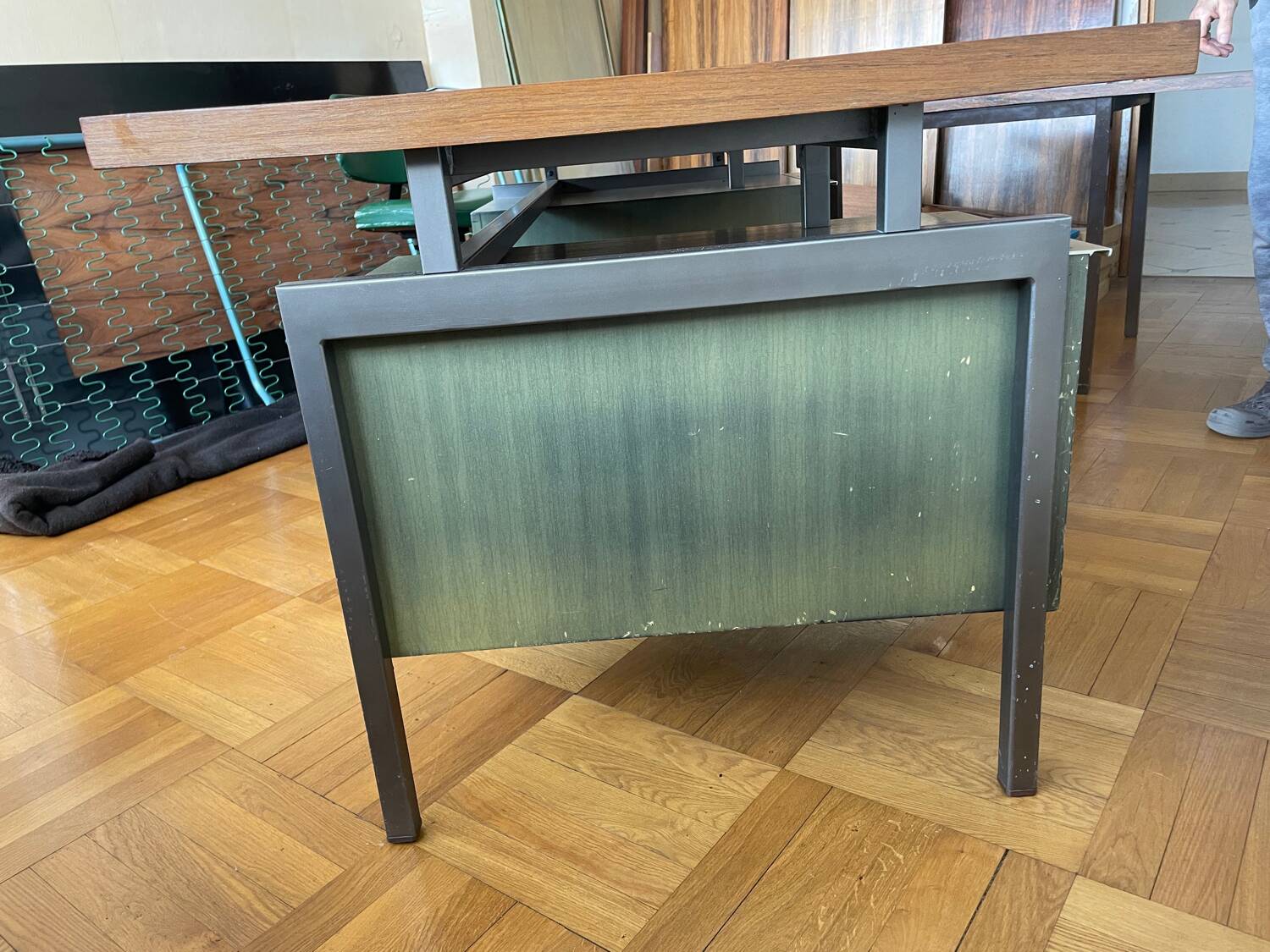 Bureau en palissandre et metal
