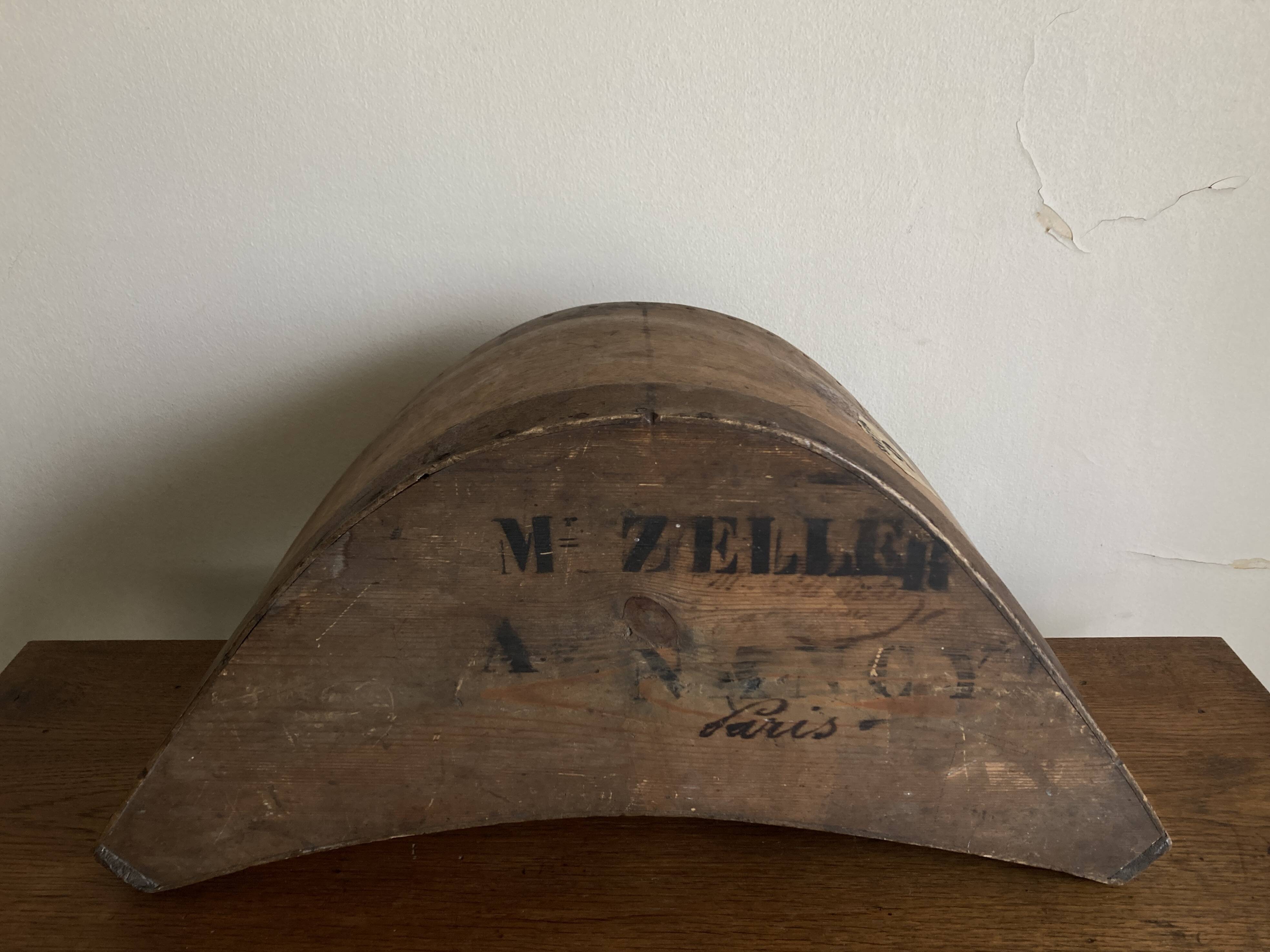 Boite neo classique en bois courbé 19e 1860
