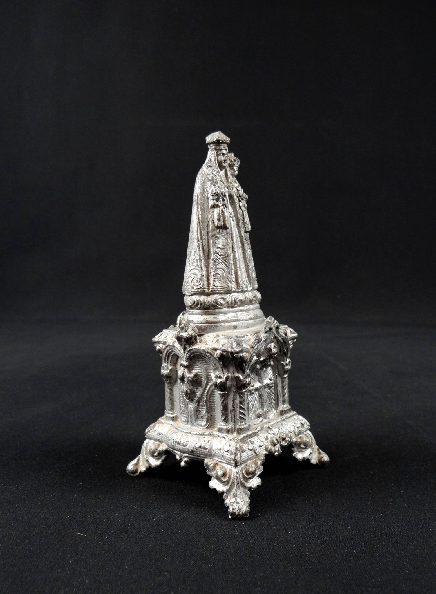 Statuette of the Virgin and Child, Consoler of the Afflicted, late 19th century