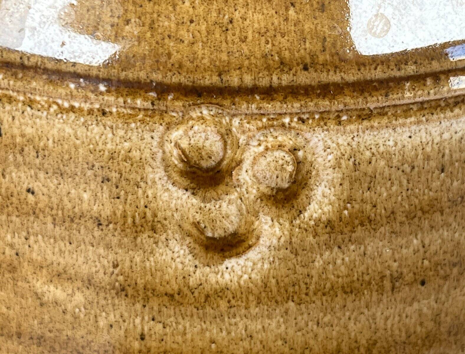 Mid-century Danish studio pottery bowl by Kaj Henning Jensen for Kh Keramik, 1960s.