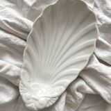 Small shell dish in old porcelain