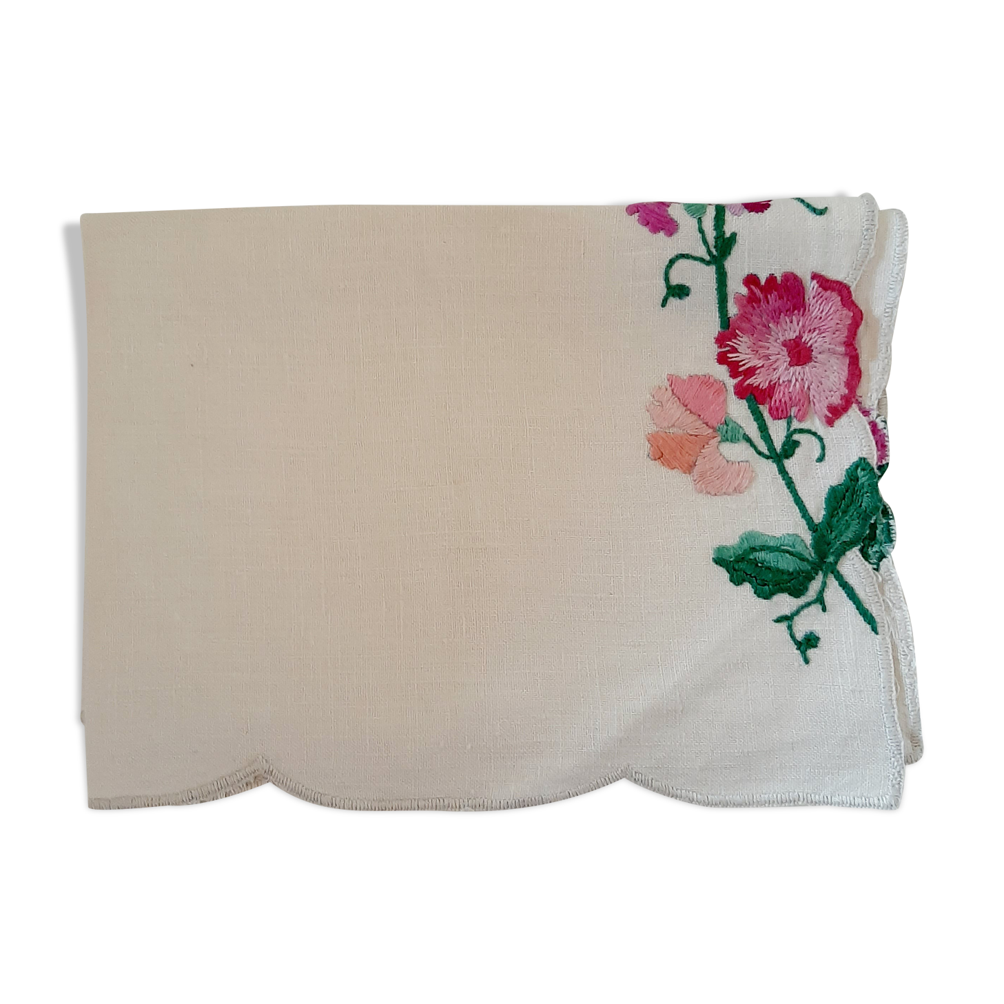 Hand embroidered napperon