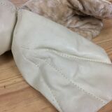 Omersa seal, white leather foot rest