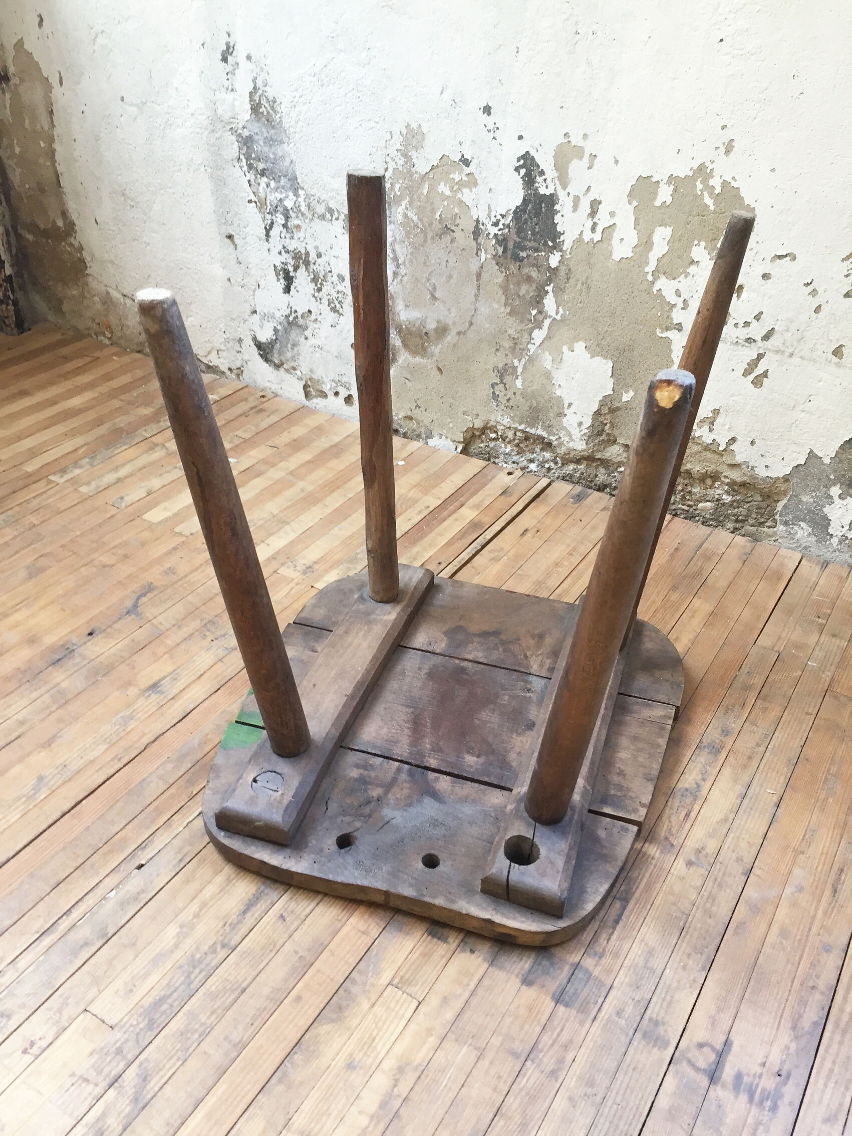 Workshop painter's stool