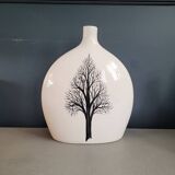Large single-flower lentil vase