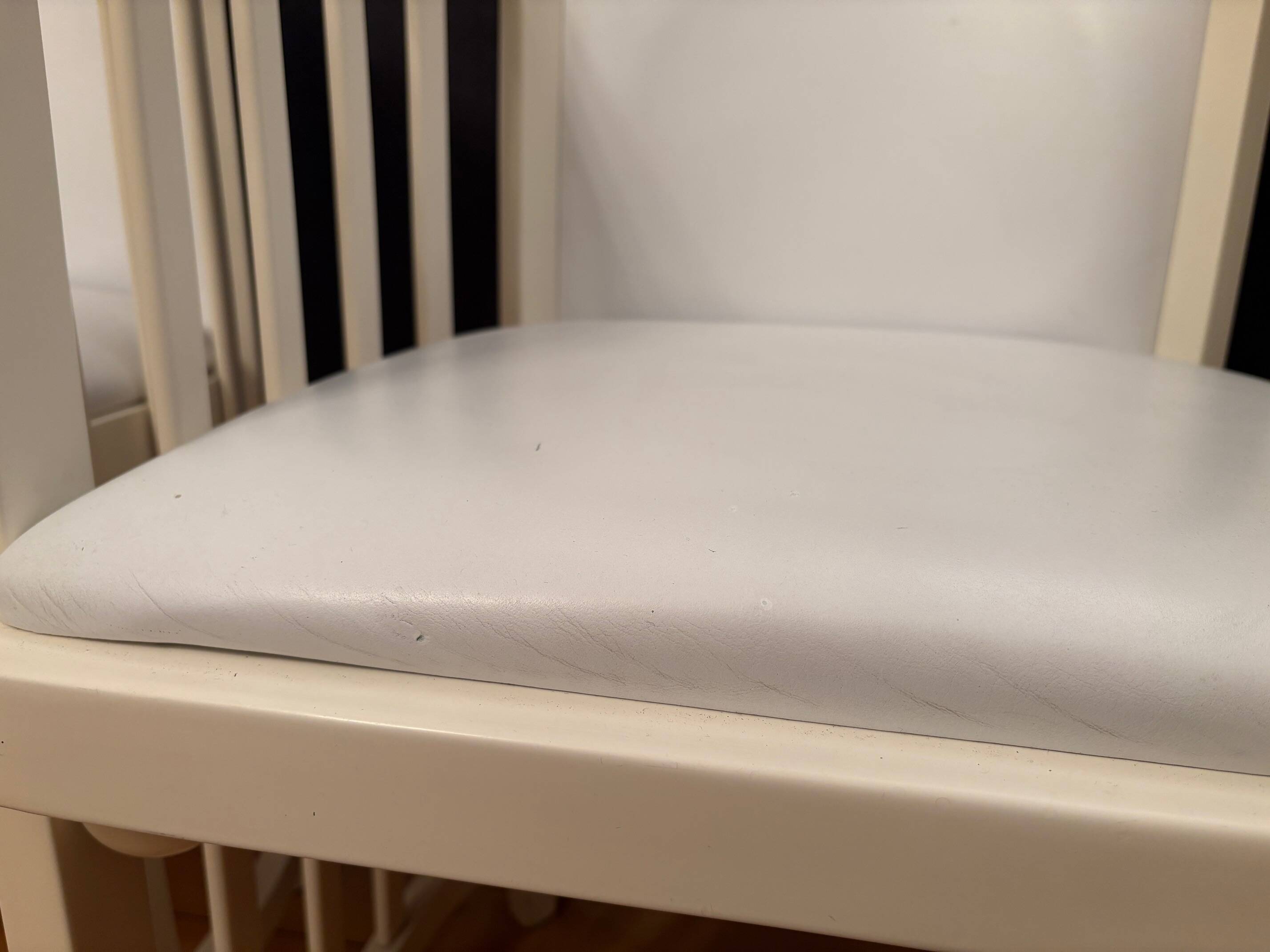 Pair of armchairs designed by Josef Hoffmann for Cabaret Fledermaus, Austri