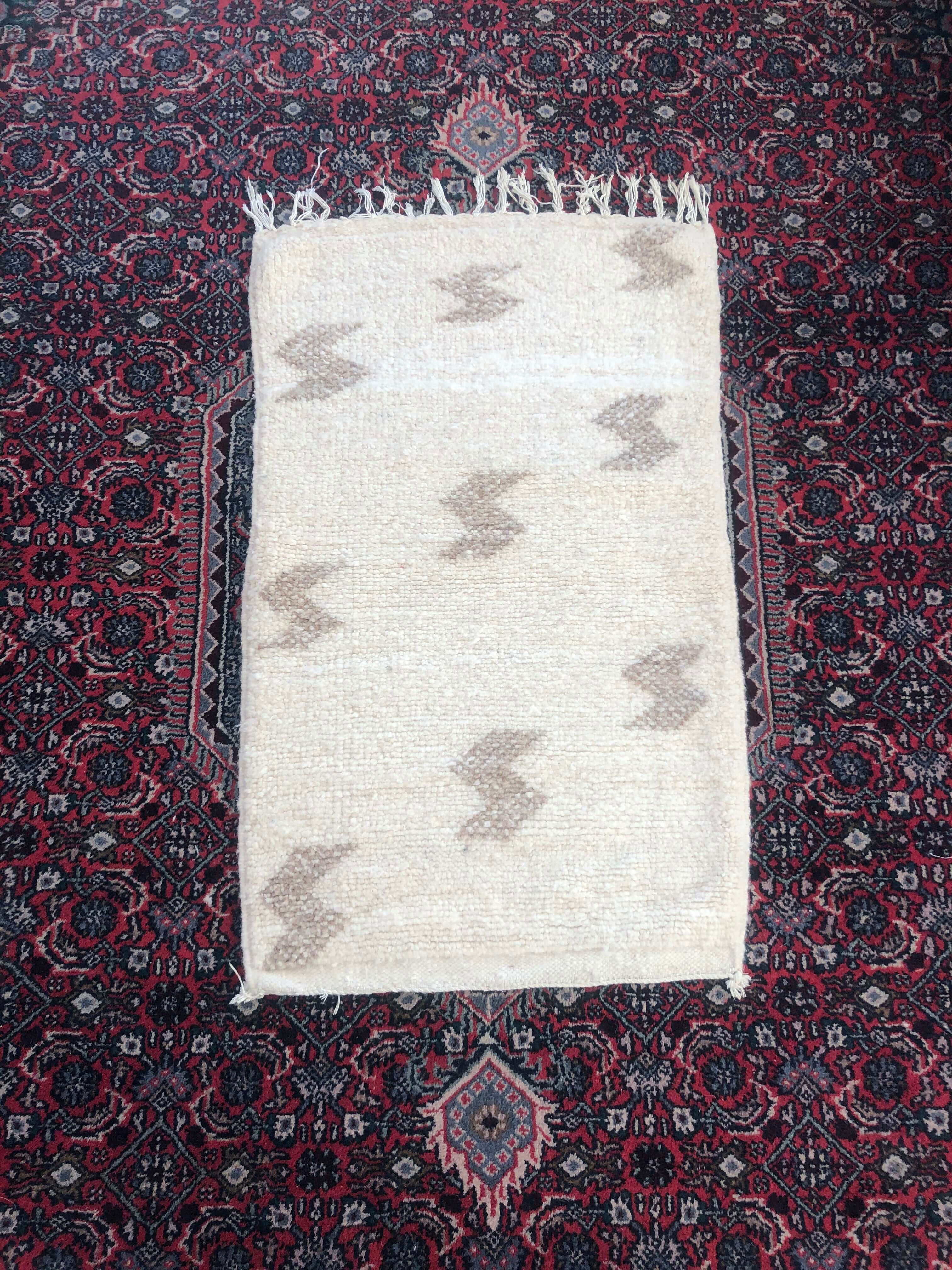 Beni ouarain blanc et beige 64x106cm