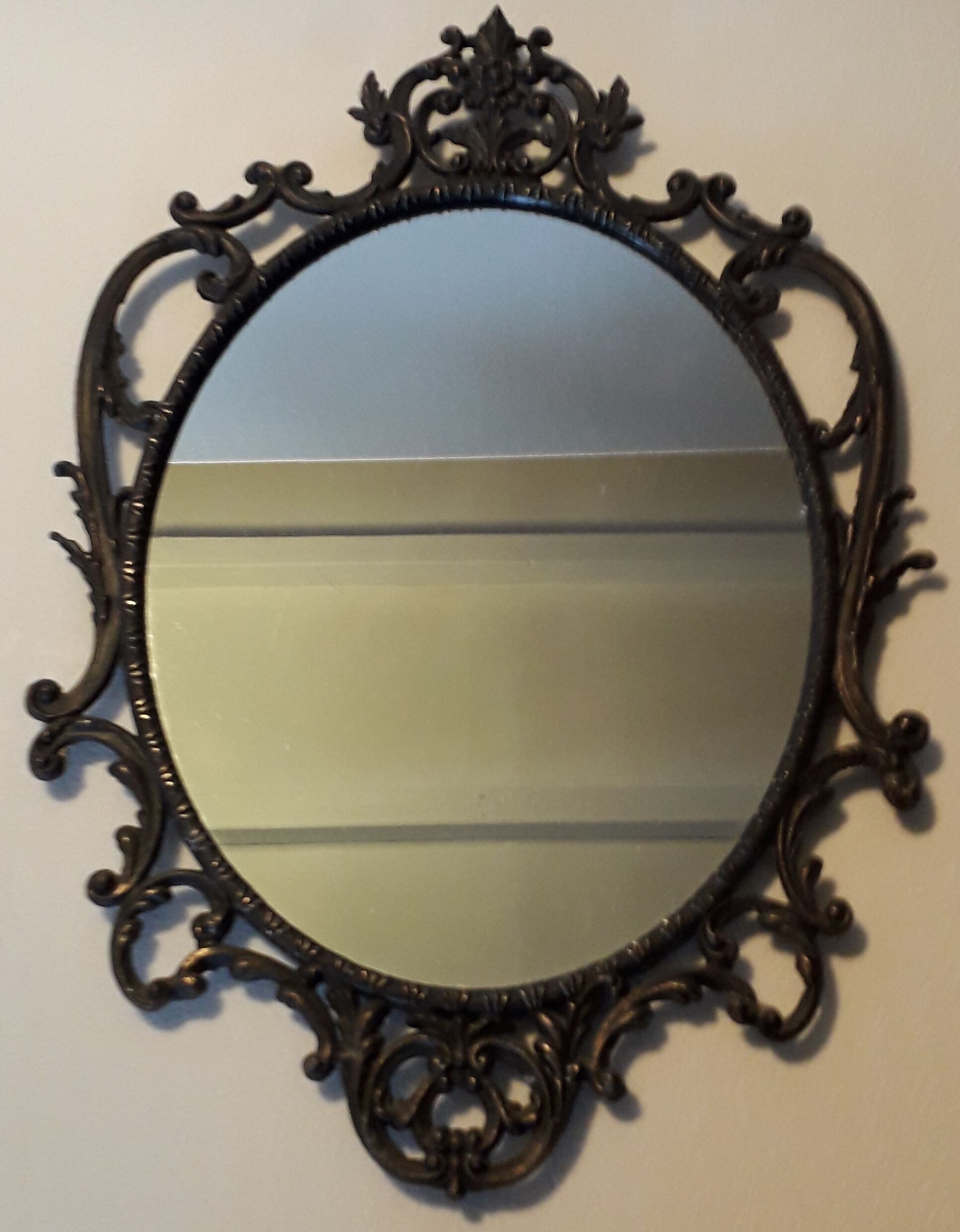 Miroir en régule 43 x 25 cm
