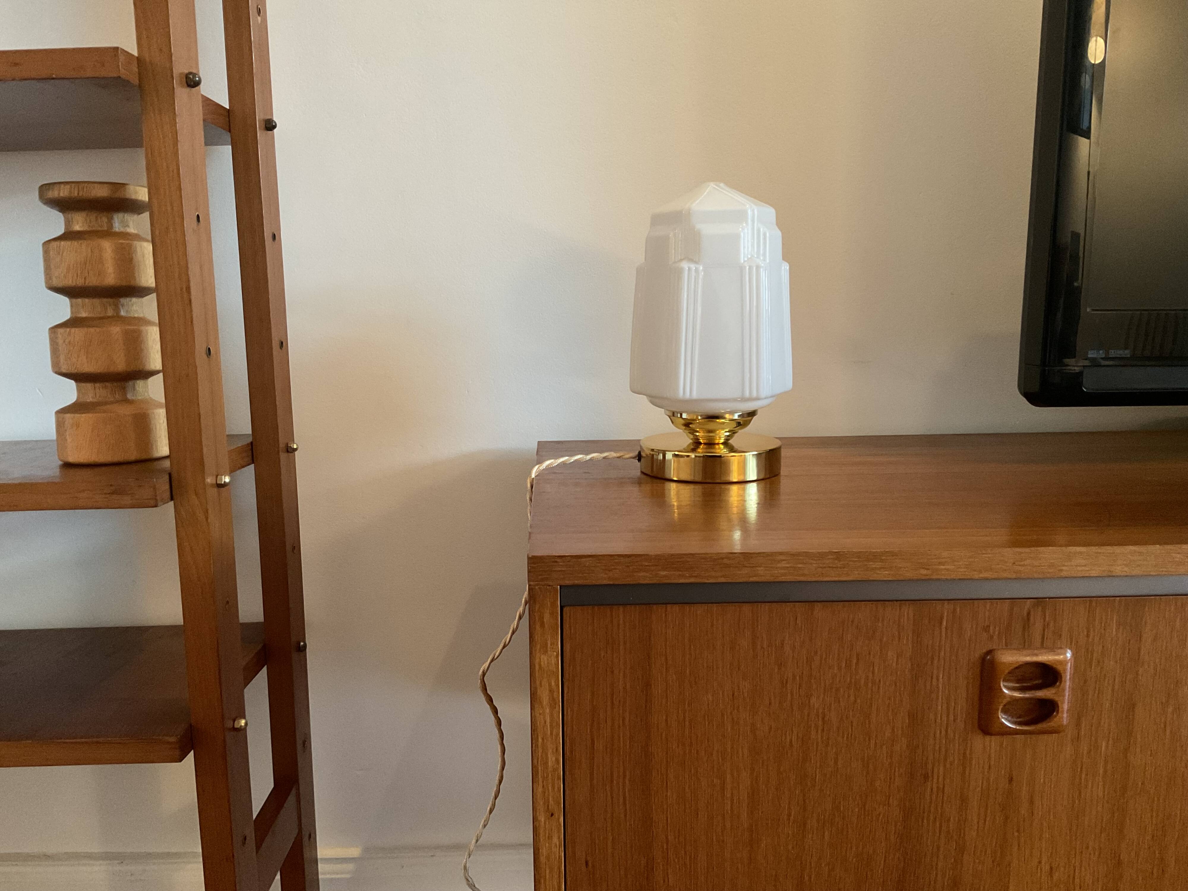 Art Deco skyscraper lamp