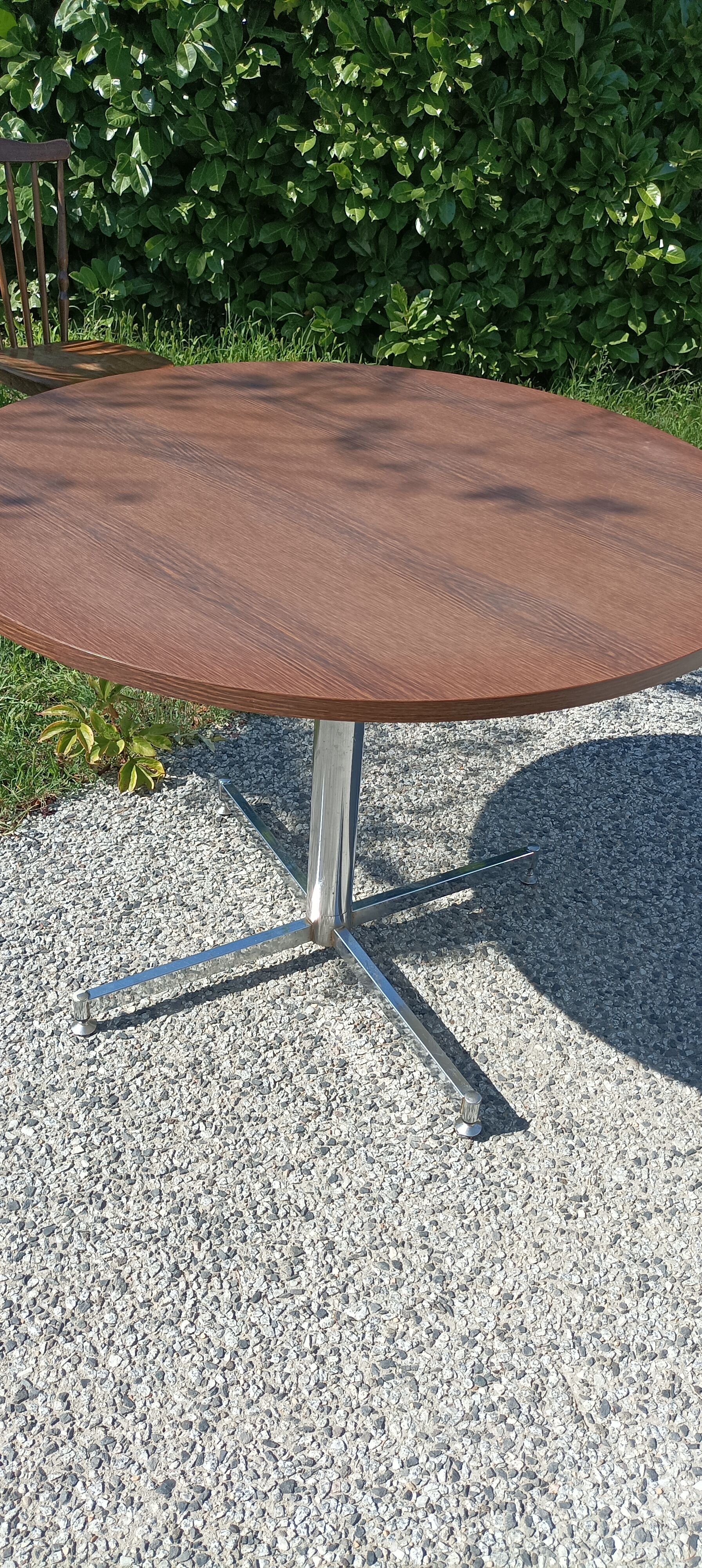 Table ronde formica