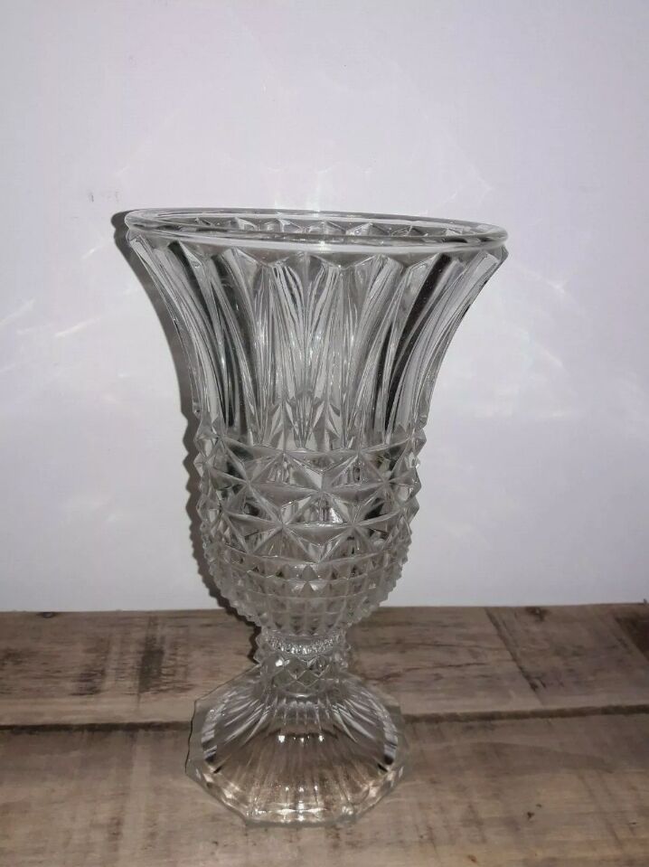 Glass vase
