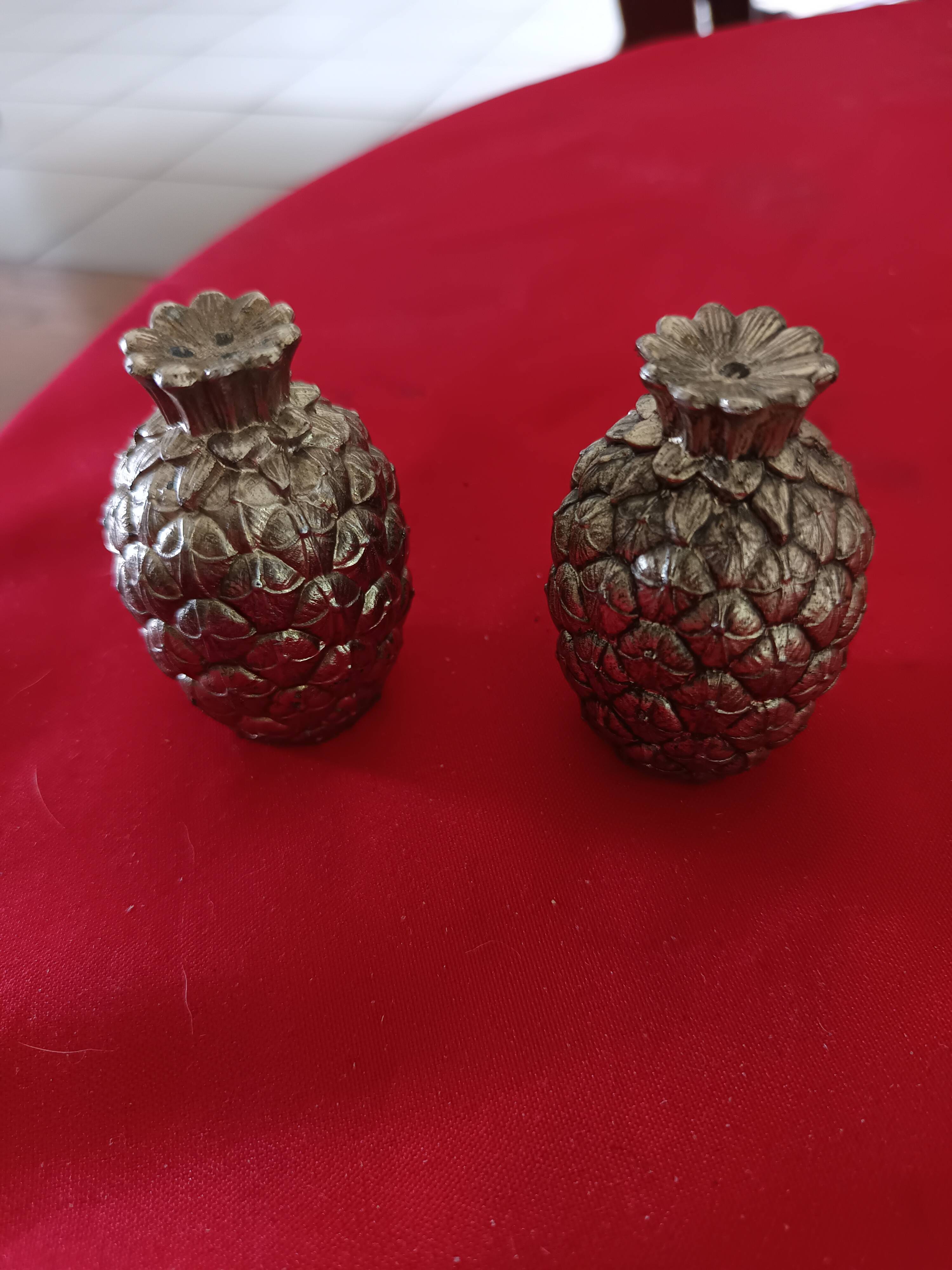 Pair of pineapple salt and pepper shakers, Italy, 1970s, Mauro Manet