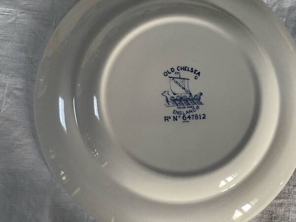 6 assiettes plates Old Chelsea Furnivals anciennes