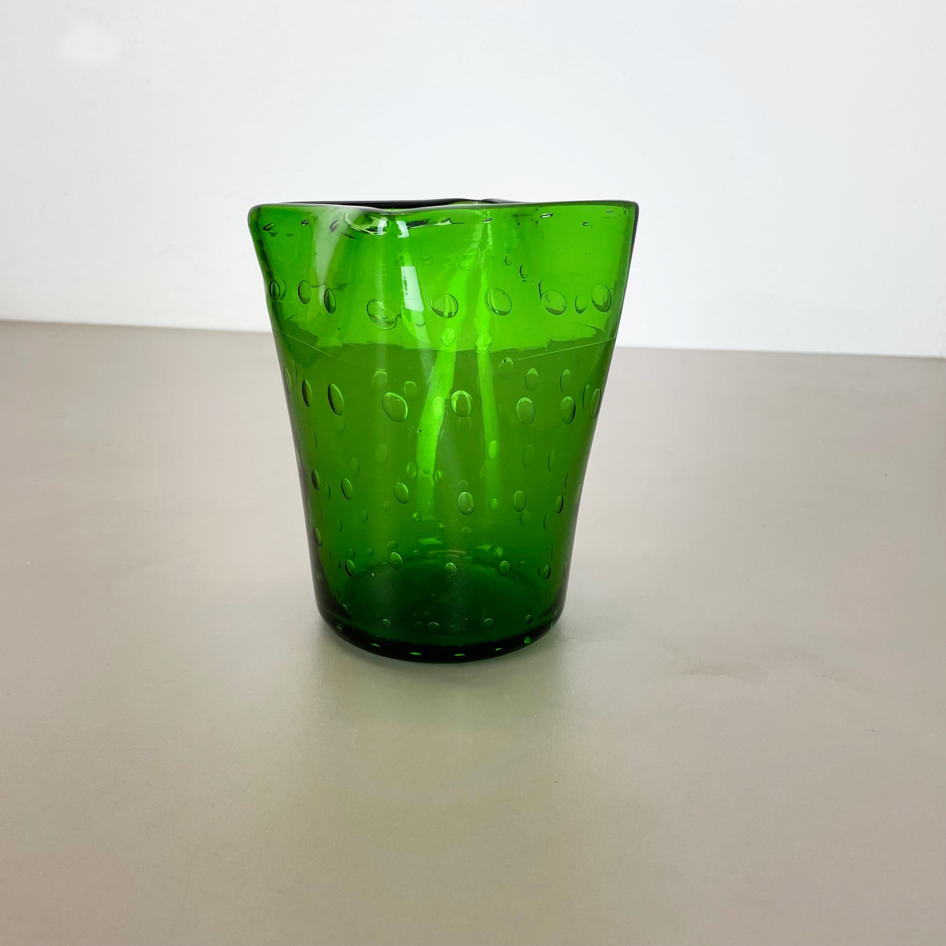 Murano Glass Bullicante Bubble "Green" Vase Element Shell Murano, Italy, 1970s