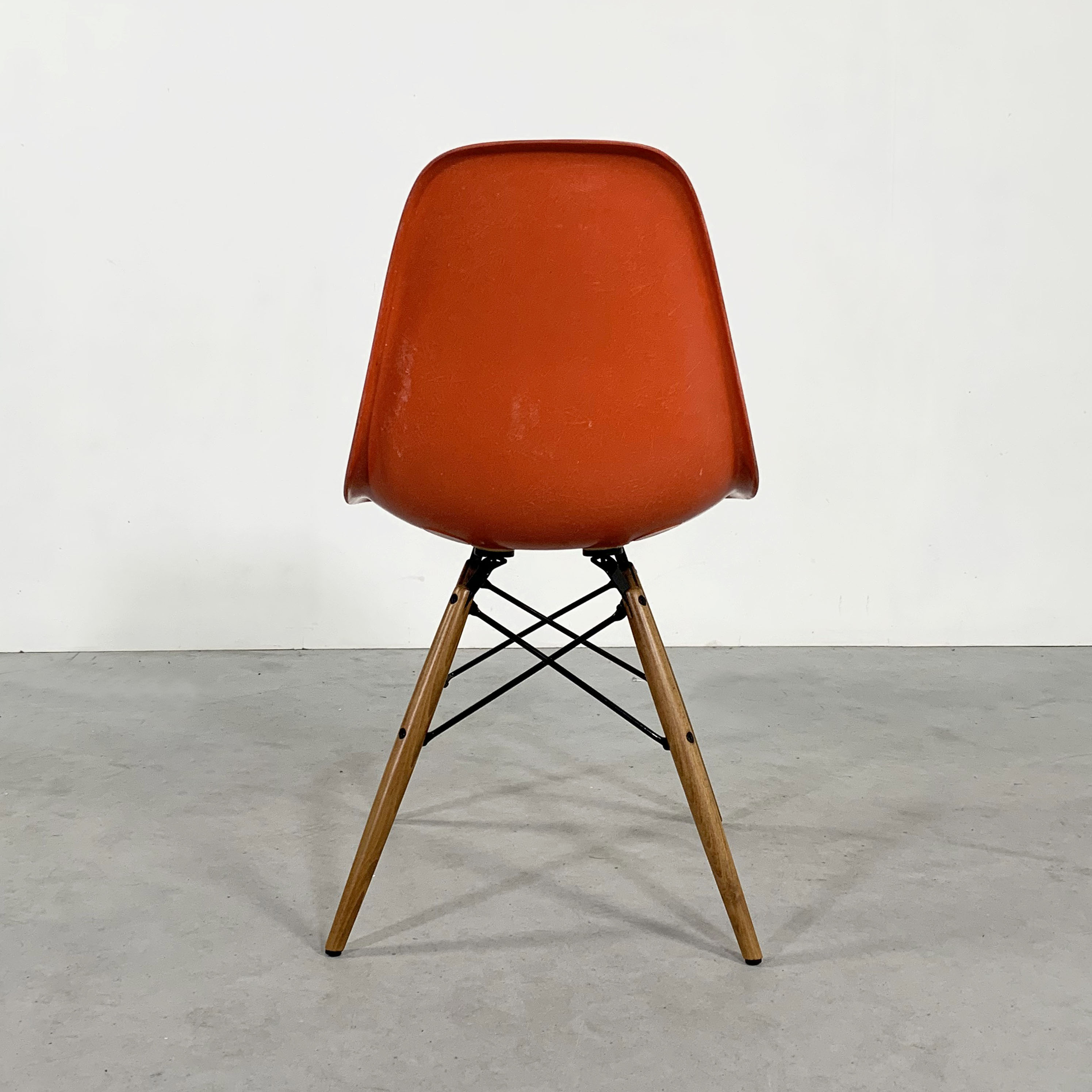 Chaise DSW Corail de Charles & Ray Eames pour Herman Miller, 1970