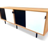 Florence Knoll sideboard for Knoll with 4 sliding doors