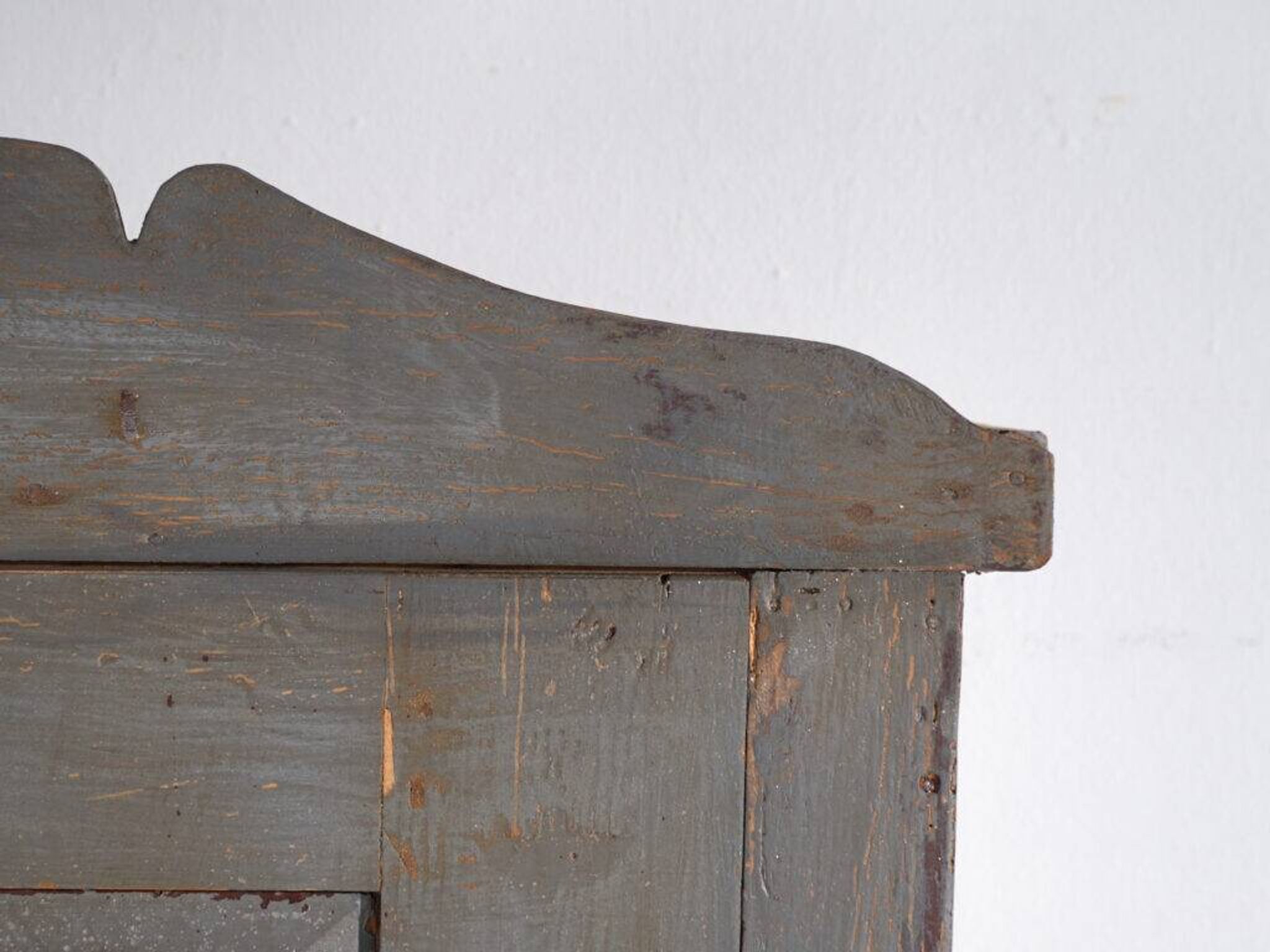 Rustic painted wardrobe in wood, Central Europe, circa 1900–1920