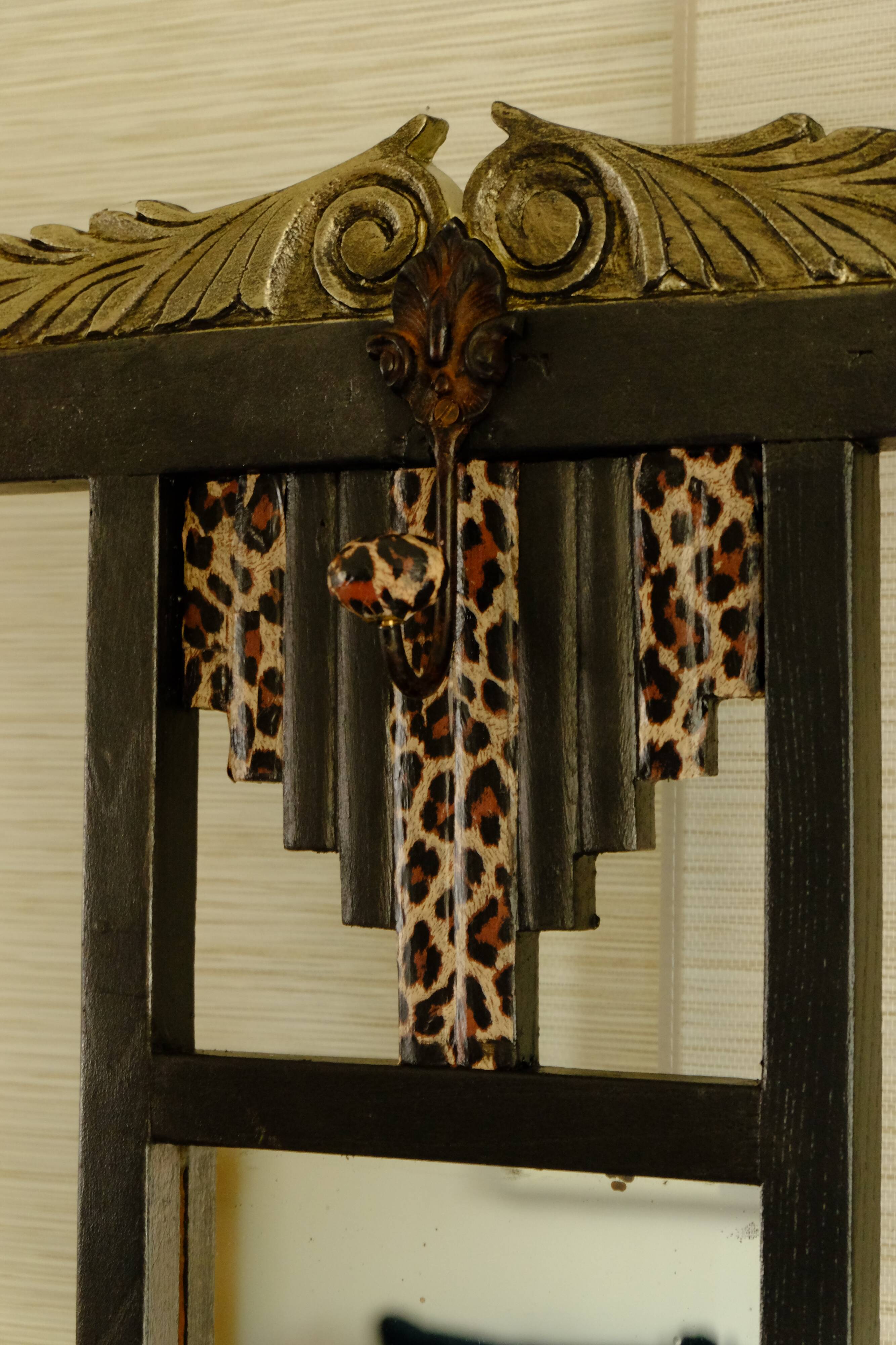 Art-deco coat rack wardrobe