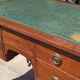 Petit bureau anglais en acajou