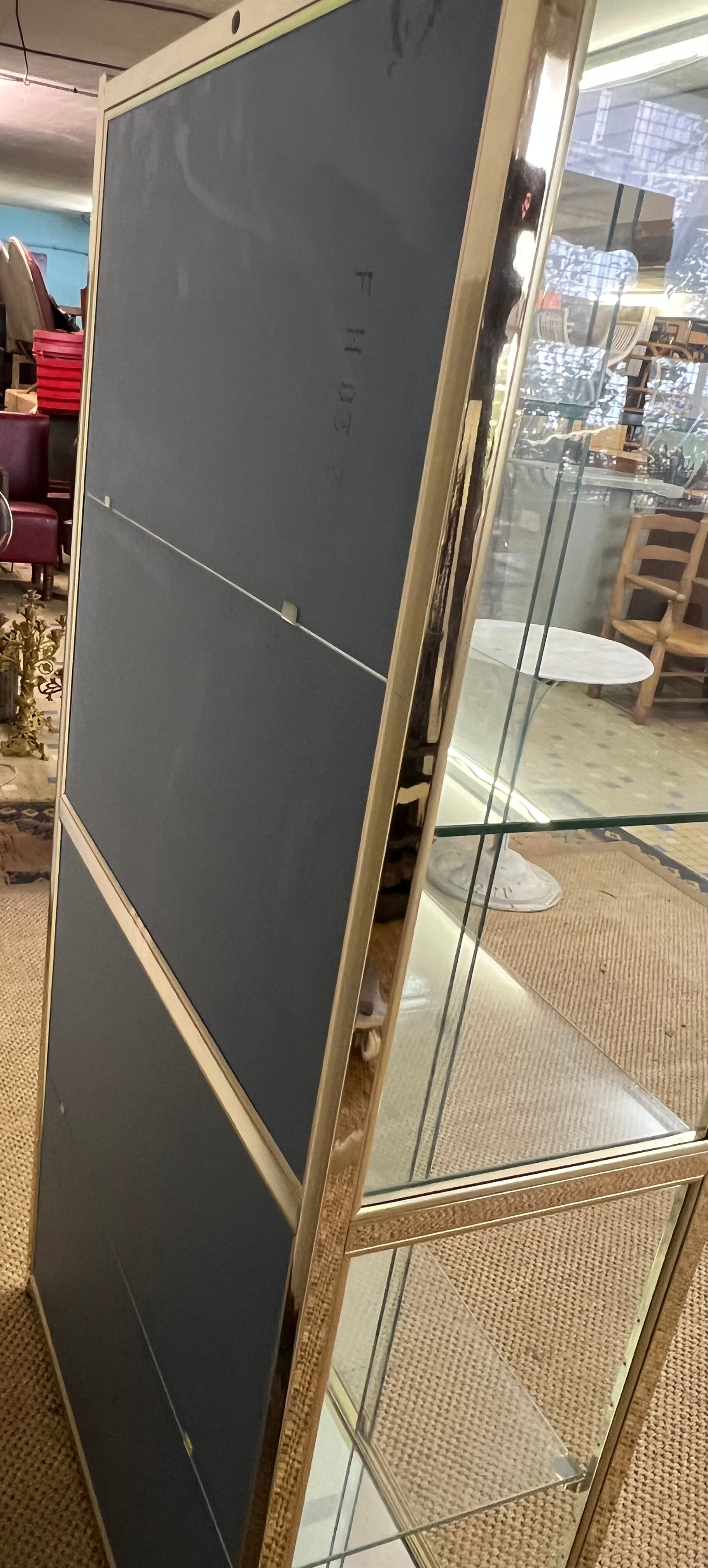 Mirror display case