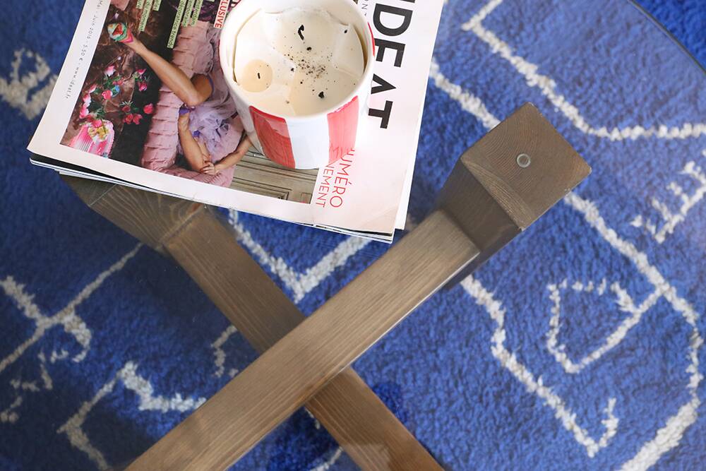 Table basse en bois et plateau verre de 80cm