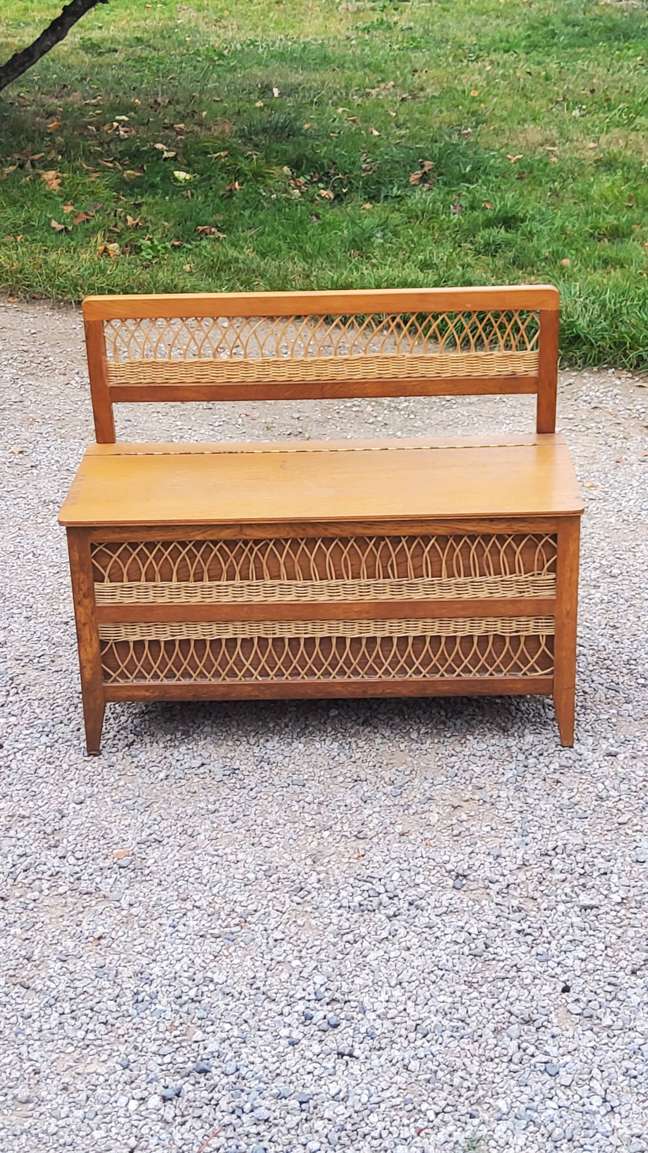 Vintage chest bench from the 50s in oak and rattan