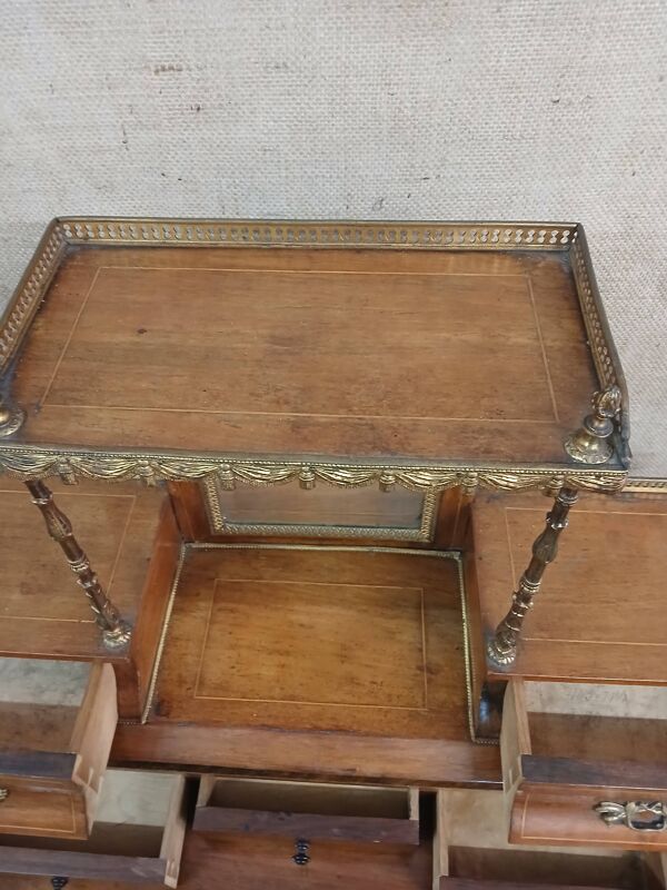 Bureau de dame secrétaire