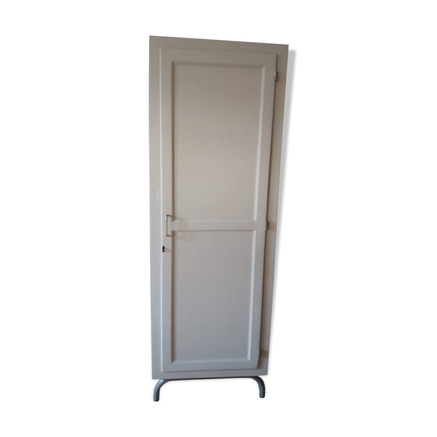 Boarding school cabinet