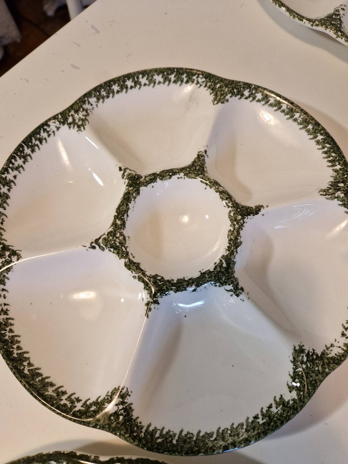 Lot of 8 oyster plates in GIEN France barbotine earthenware stamped