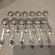 12 silver plated dessert spoons, goldsmith Alfenide, St LXVI pearls