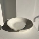 2 white hollow plates flower shape Gien D: 21,5cm