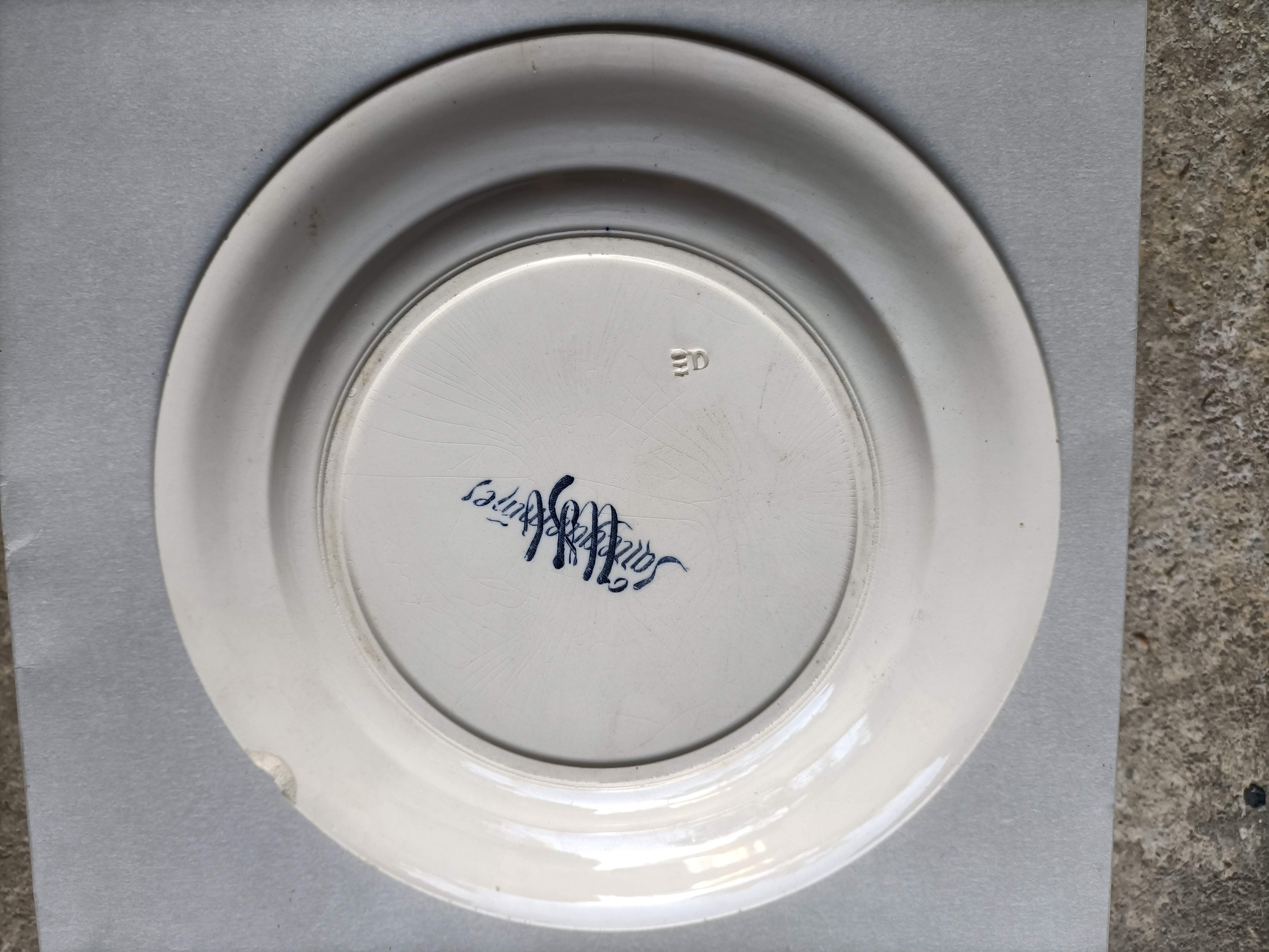 Sarreguemines plate, numbered 'FD' with county crown