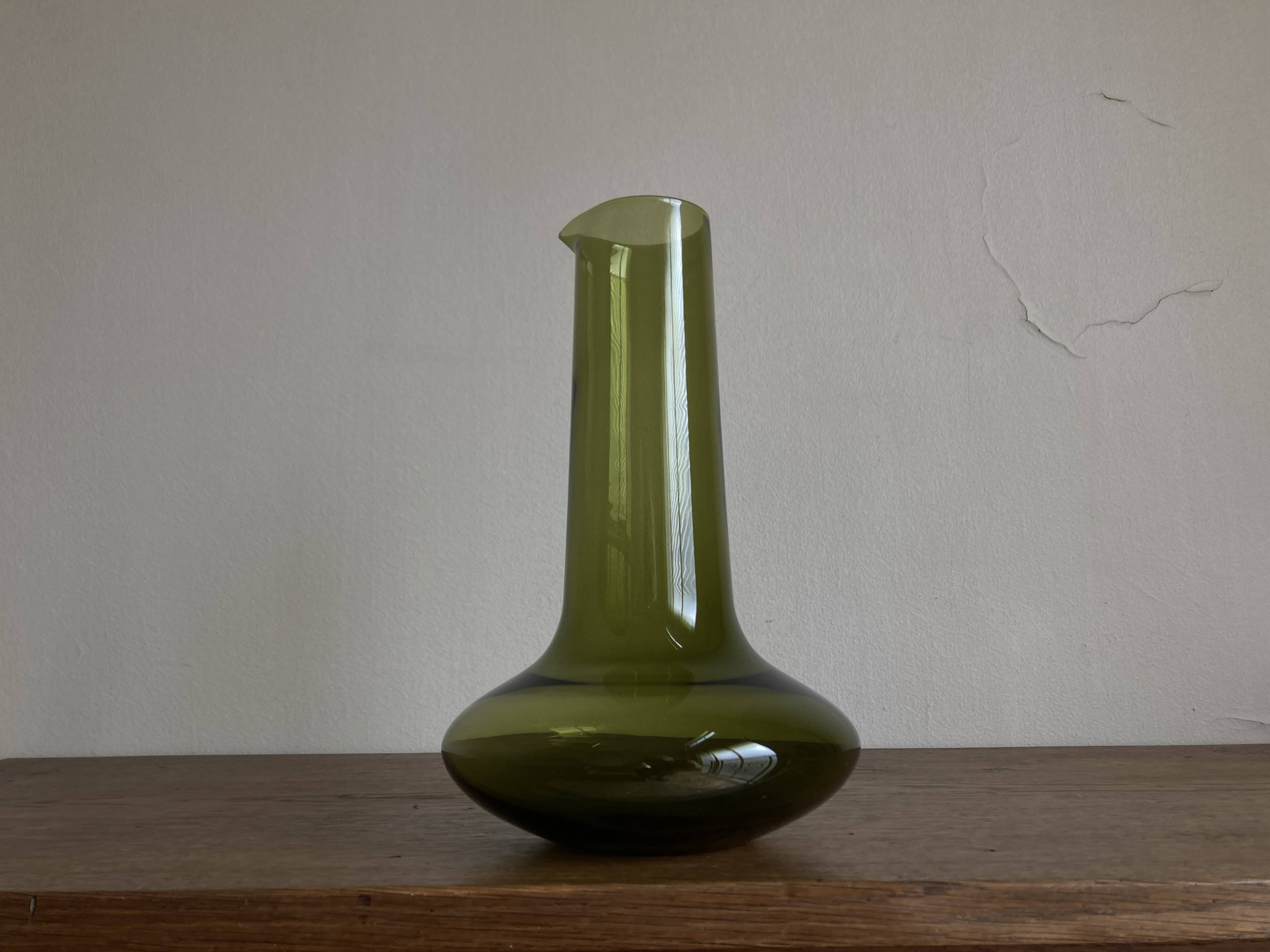 Decanter 2519 by Timo Sarpaneva 1960 olive green