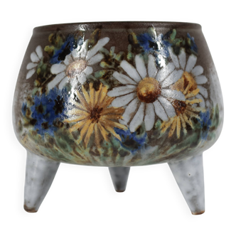Tripod ceramic planter with floral design, signed Alexandre Kostanda, Vallauris
