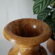 Vase artisanal en bois tourné d'olivier vernis