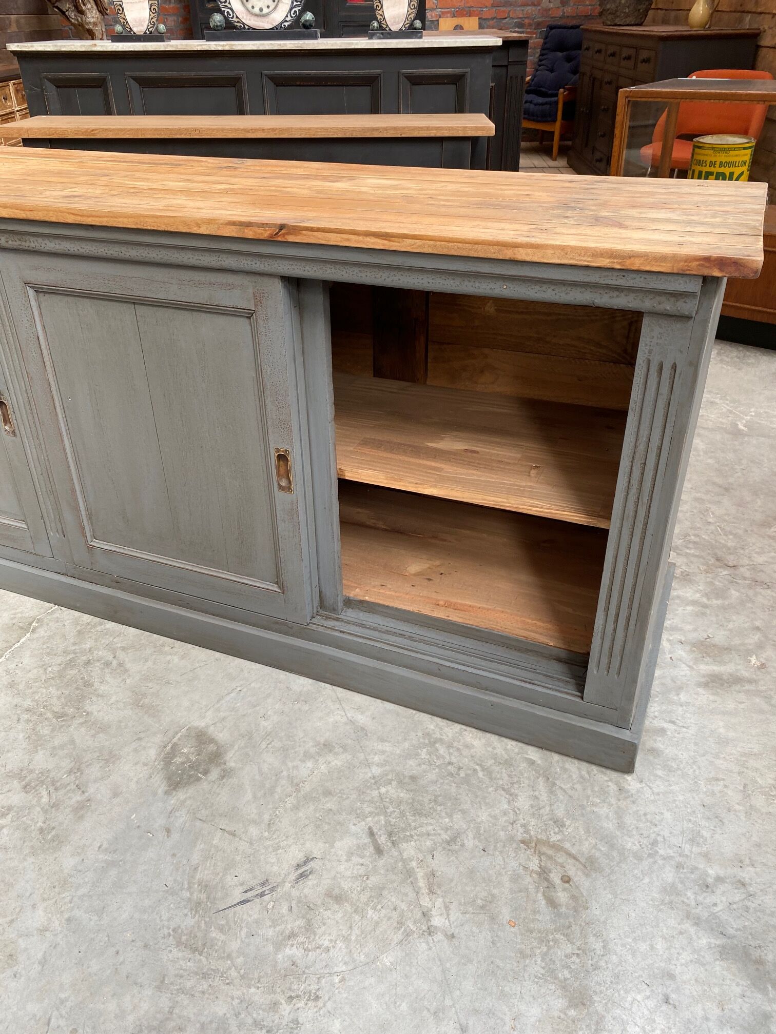 Old gray patina trade furniture