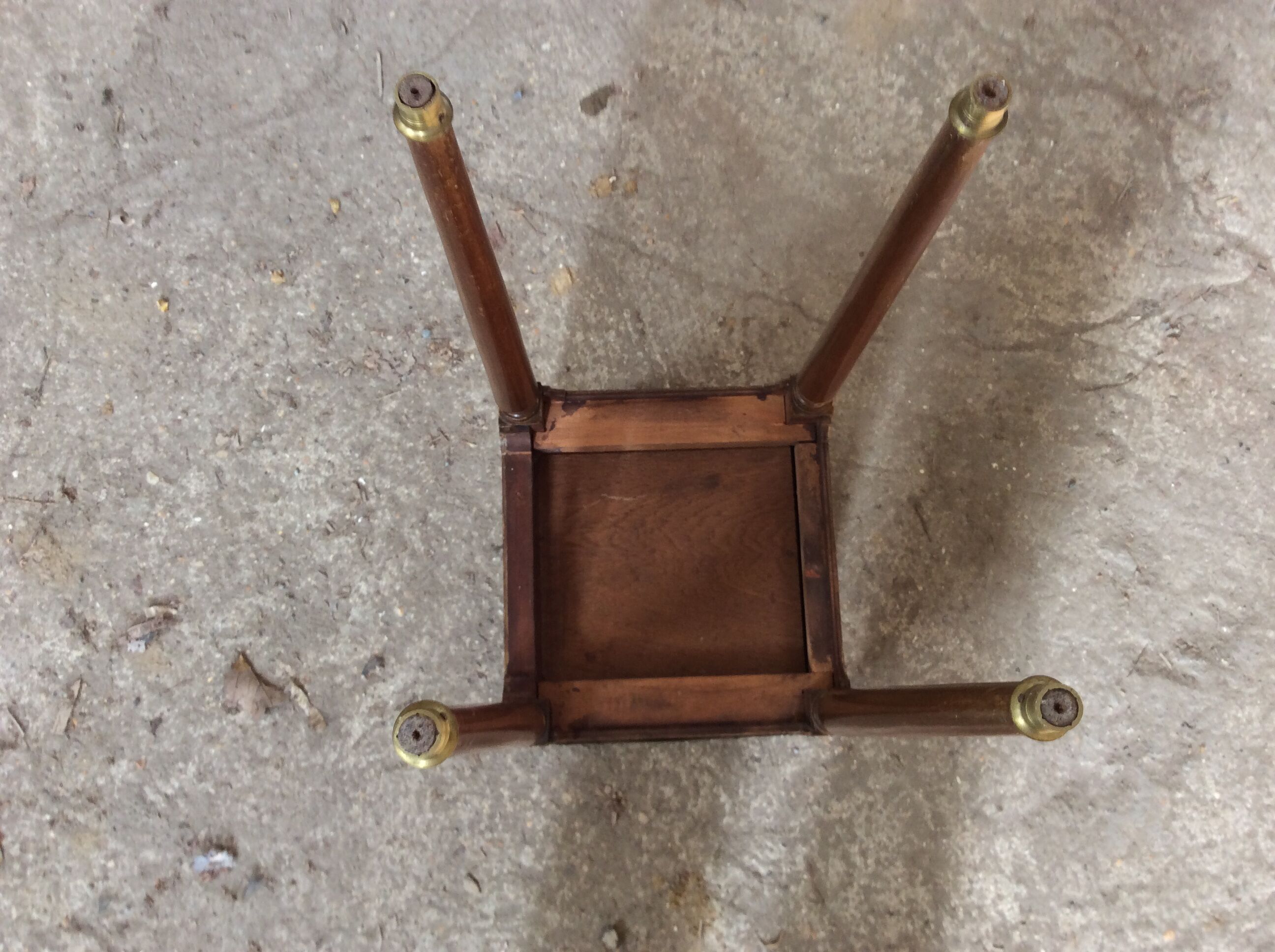 Beside table XVlllème