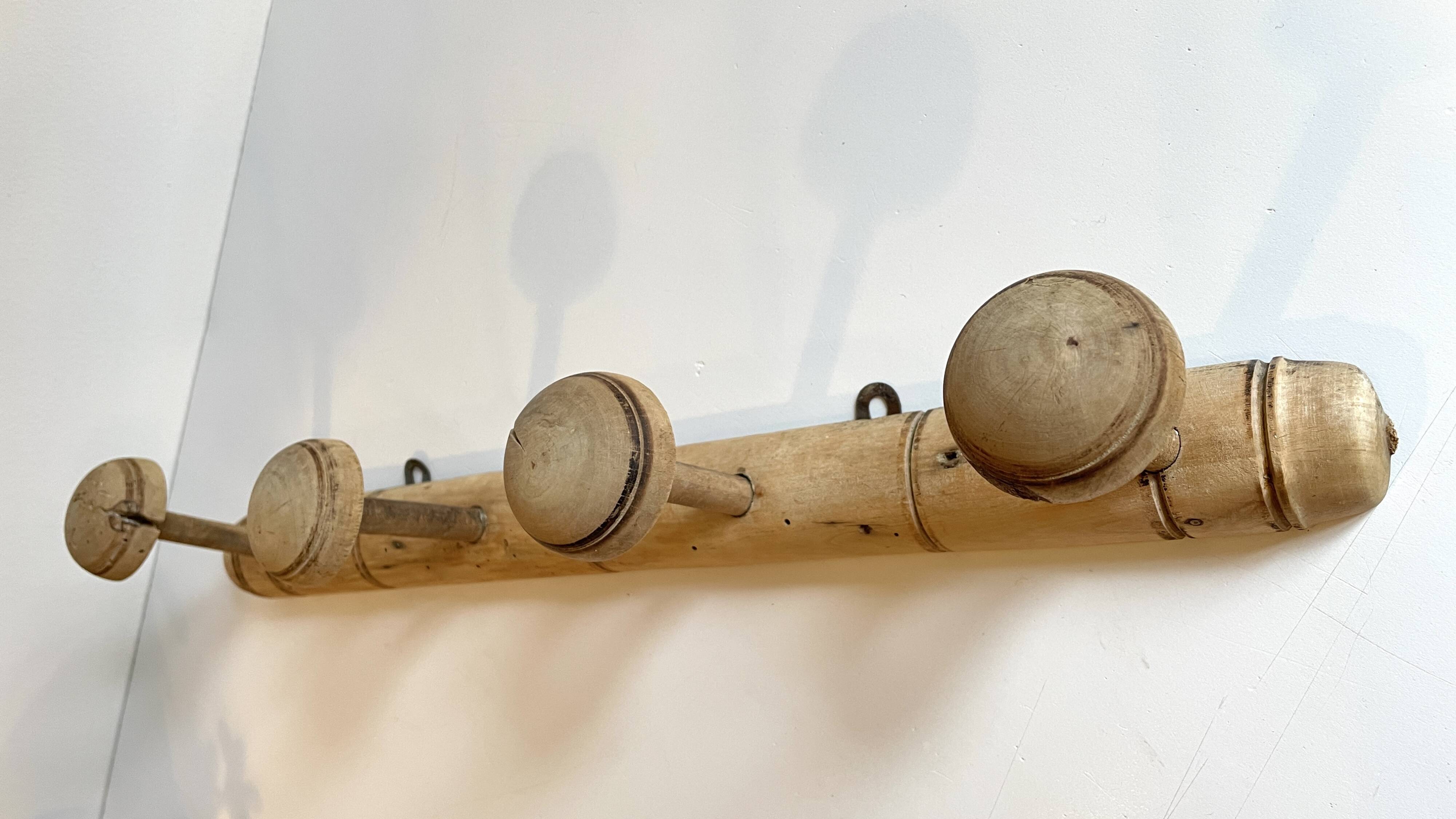 Bamboo-style portmanteau from the 1920s