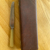 Box of 6 antique knives