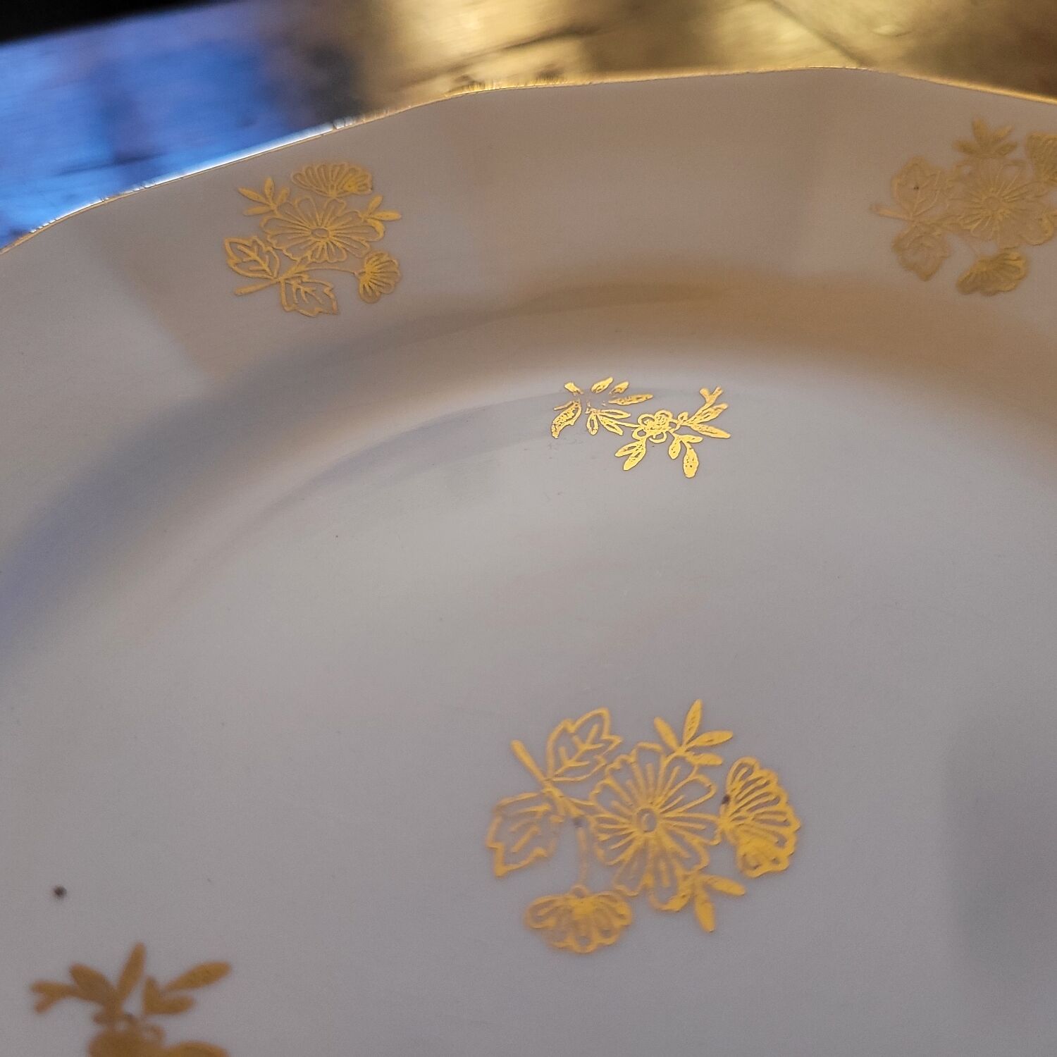 6 assiettes à dessert Sarreguemines Fleurs de France. Années 50