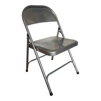 Industrial folding chair