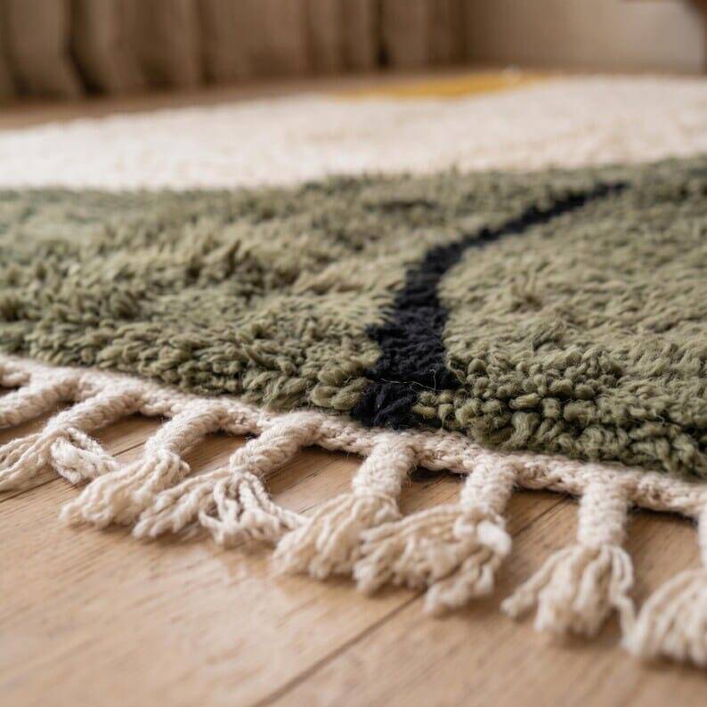 Traditional handmade Berber rug 1.5/2.5 m