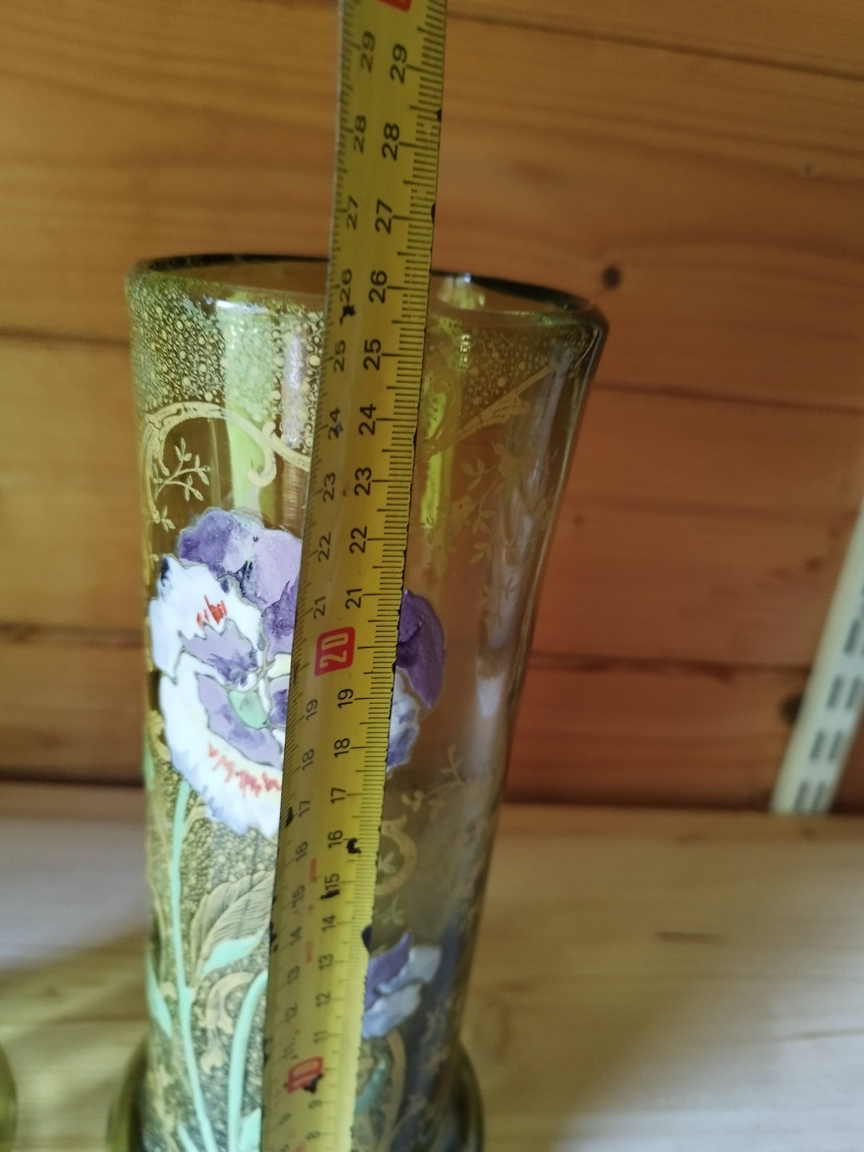 Lot of enameled vases