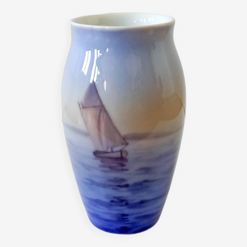 Vase à la Voile Bing & Grondahl B&G Porcelaine Danemark Copenhague 8351/255