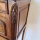 Louis XVI bedside table in walnut and marble - pink sculptures