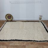 Handcrafted Moroccan Berber Rug 195 X 138 CM