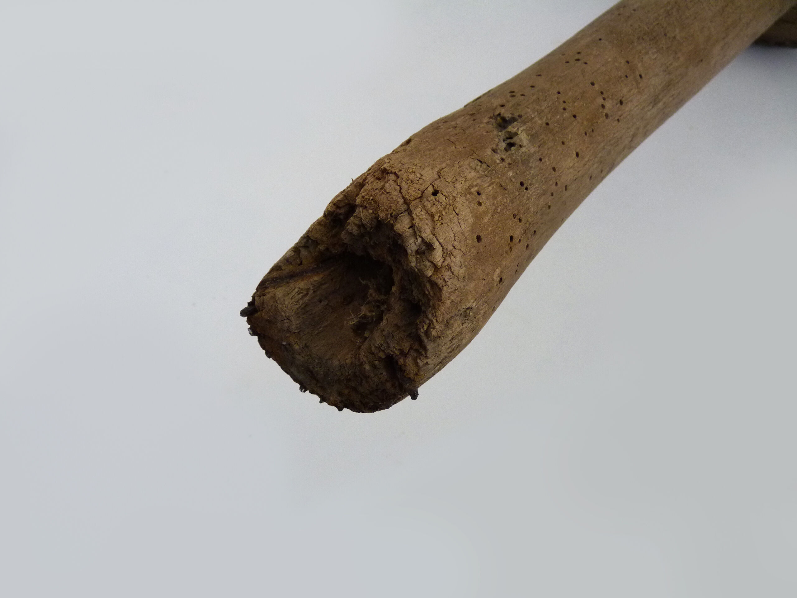 Old Basque keel in studded wood XIXth