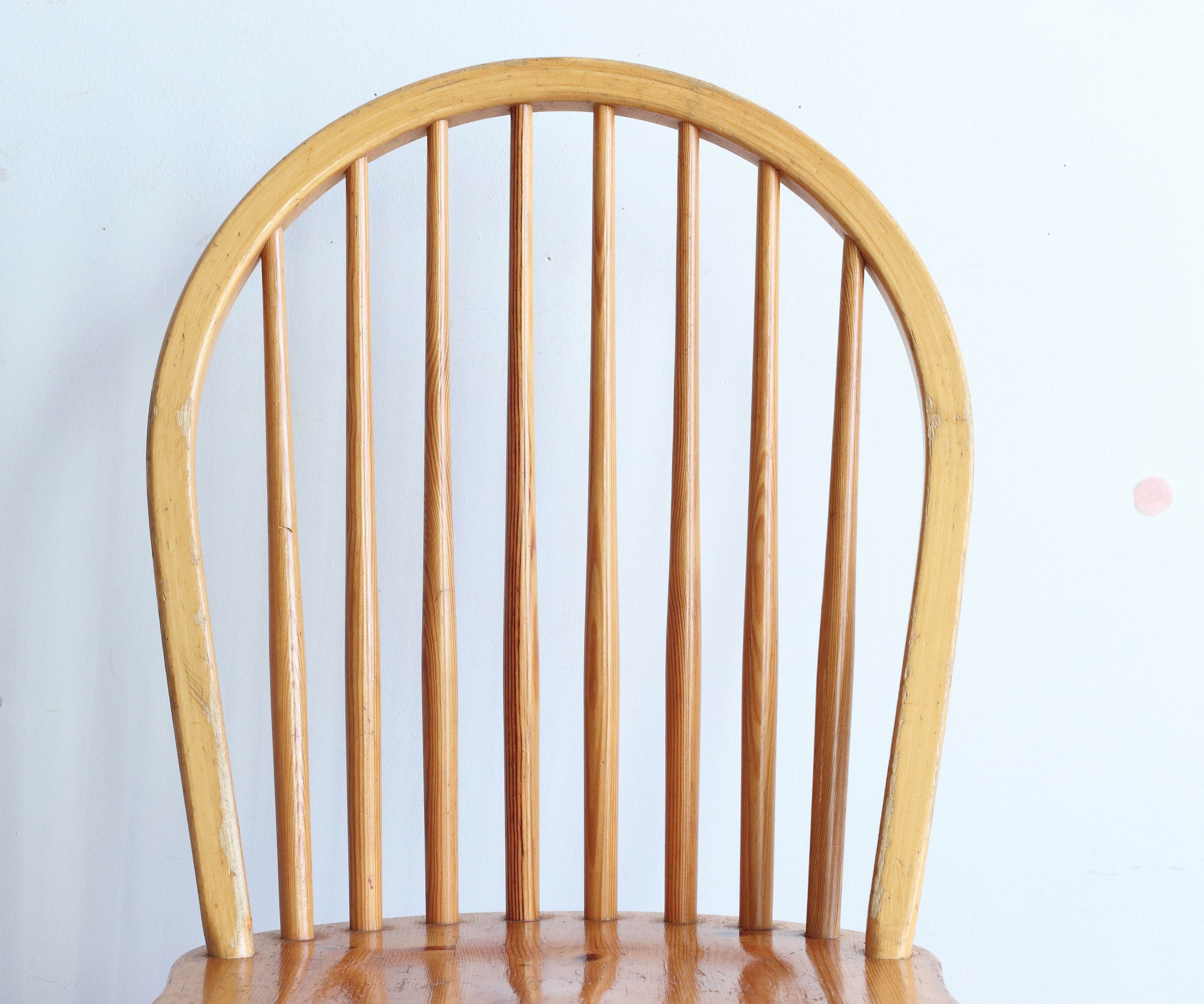 Windsor 60s cobble chair in solid wood