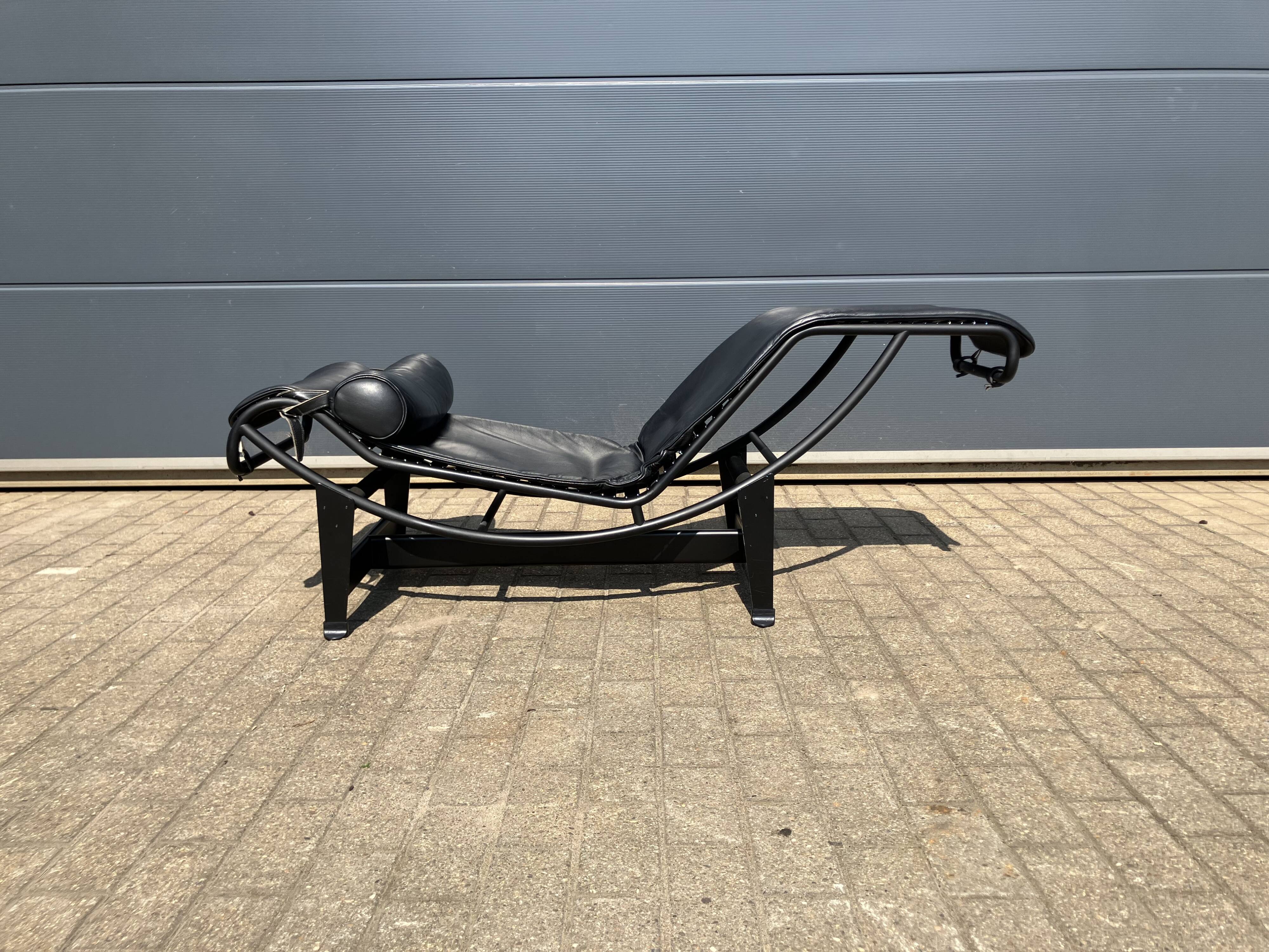 Originele Cassina Le Corbusier Lc4 Black on Black, Bijna als new!
