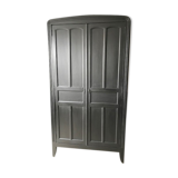 Black Parisian wardrobe